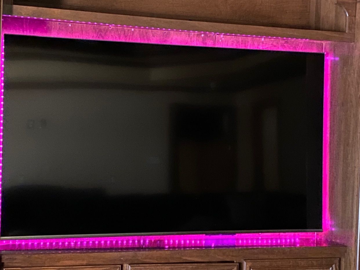 82 “ Samsung tv