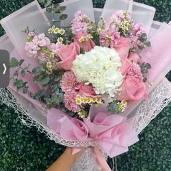 Beautiful Bouquets Xmas Anniversary Birthday Wedding..ect