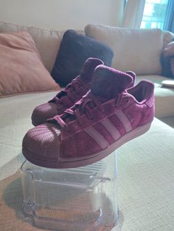 Adidas 5.5 mens/  7 womans