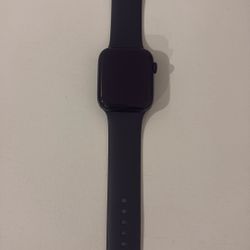Apple Watch SE -Black–, Charger Included