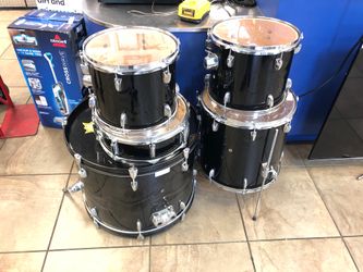 Pacific Ocean drum set no drum stick
