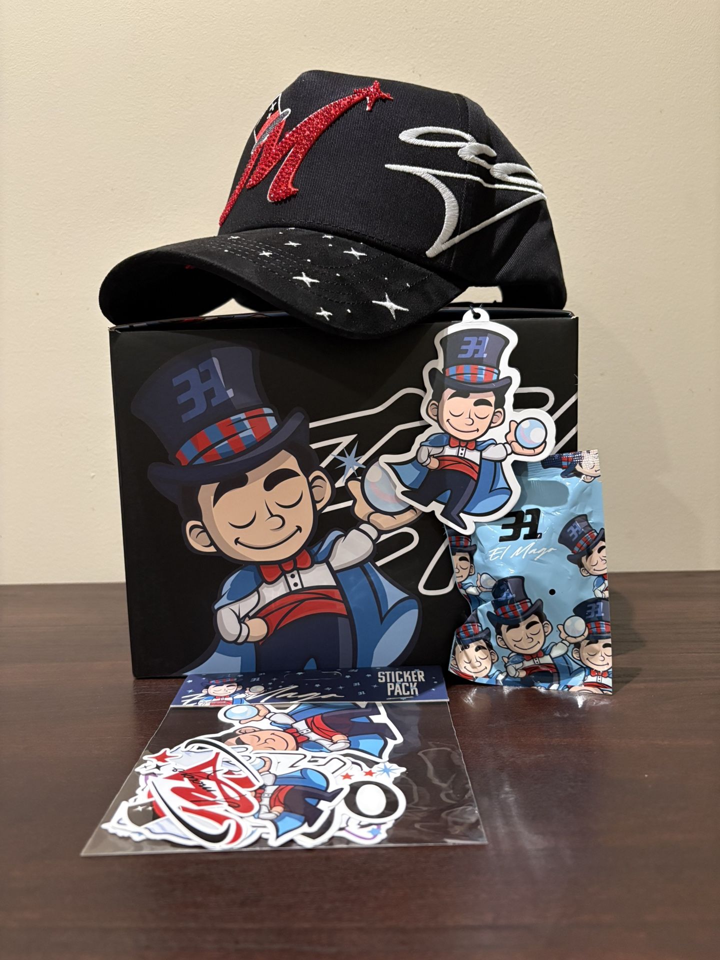 31 Hats x El Mago