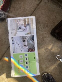 Electric cleaning brush