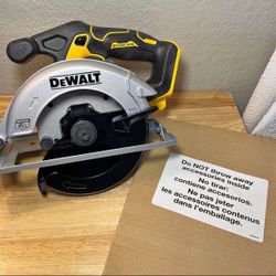 New Dewalt 6 1/2" Cordless Circular Saw DCS566