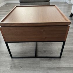 Safavieh Kristie Lift-top Coffee Table