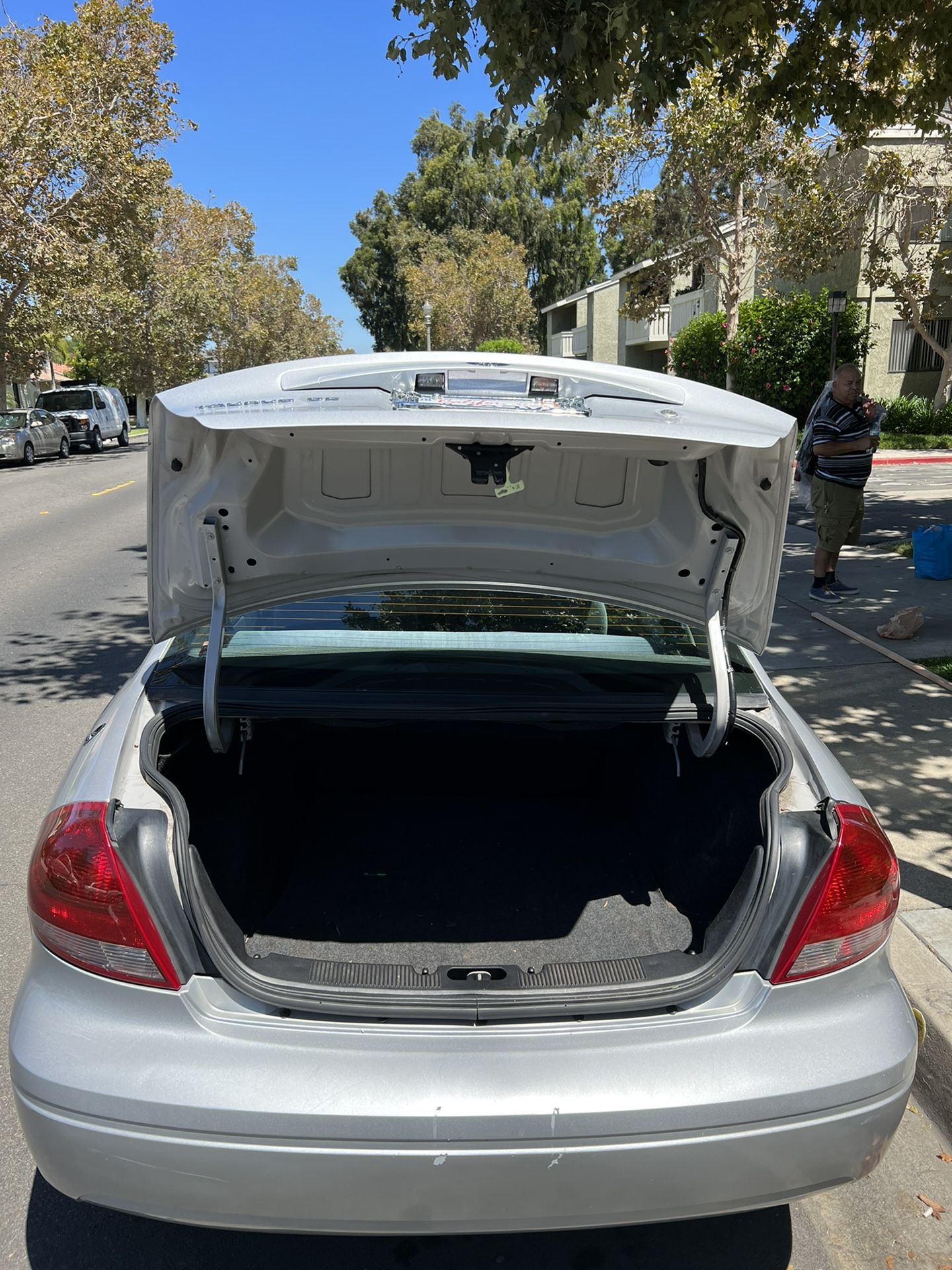 2006 Ford Taurus