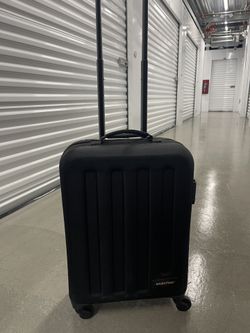 Eastpak Tramzshell Carry On Suitcase 