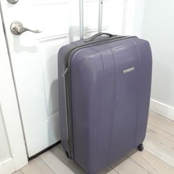 Desley Suitcase 32H X20W X12D Inches 