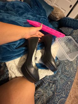 Guess pumps size 8.5