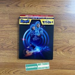TRON (Limited-Edition Collectible Steelbook) 4K UHD Blu-ray Combo Pack [4K UHD Blu-ray + Blu-ray]