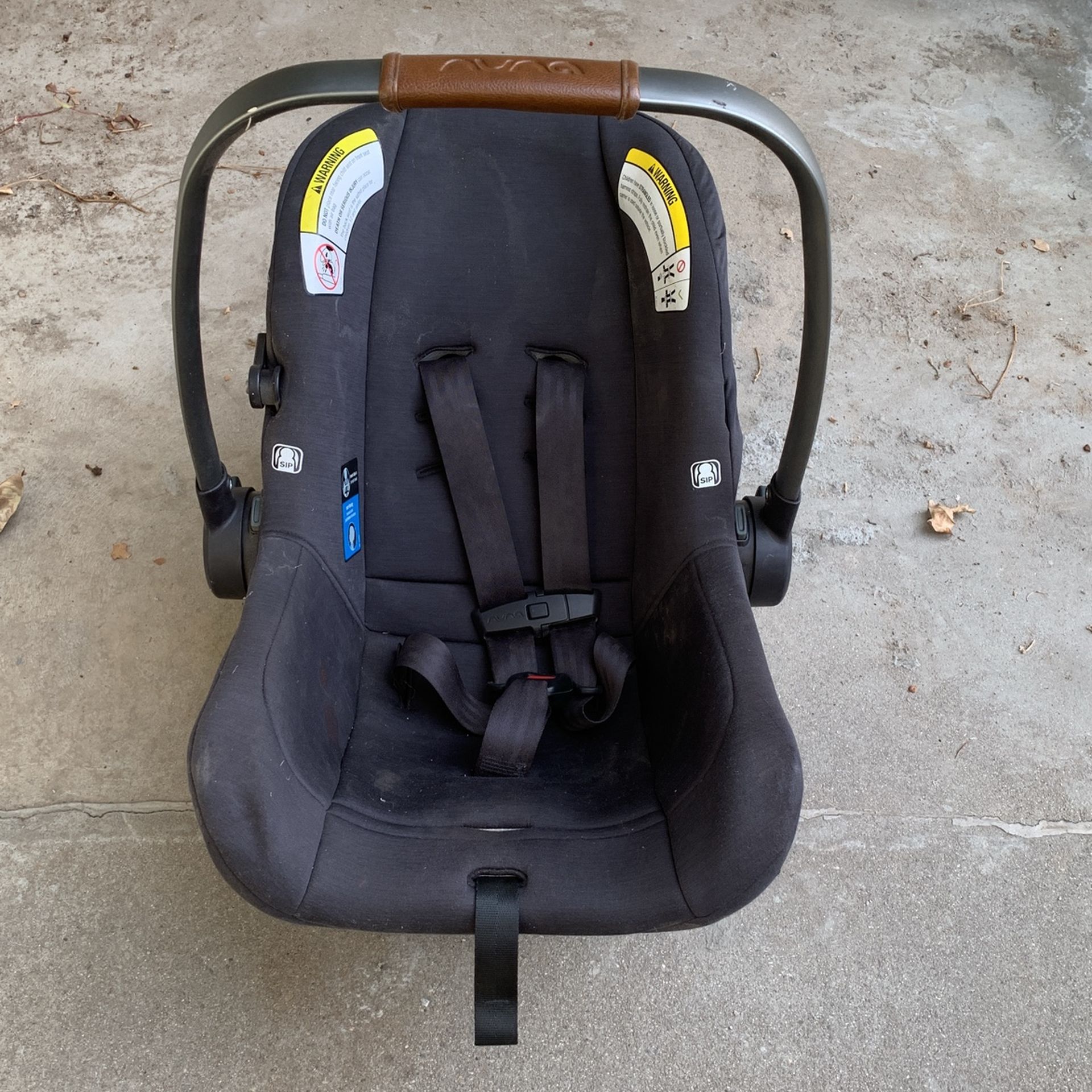 Nuna PIPA Lite Baby Car Seat 