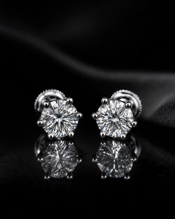 2ct (1.0 ct/6mm x2) GRA Cert. Moissanite Earrings