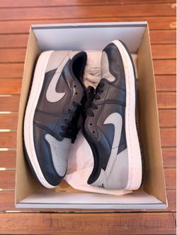 AJ 1 low used size 11