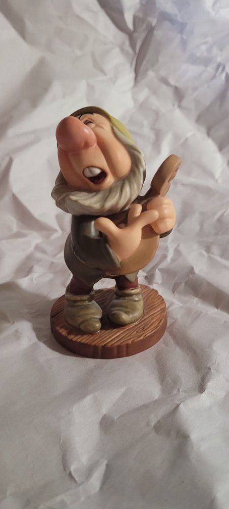 Ah-Chee ! Of The  Snow White & The Seven Dwarfs Figurine