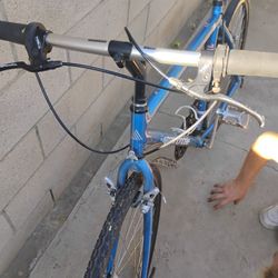 Cannondale Road Bike