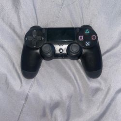 PS4 controller 