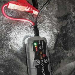 Battery Charger / Car Jump Box