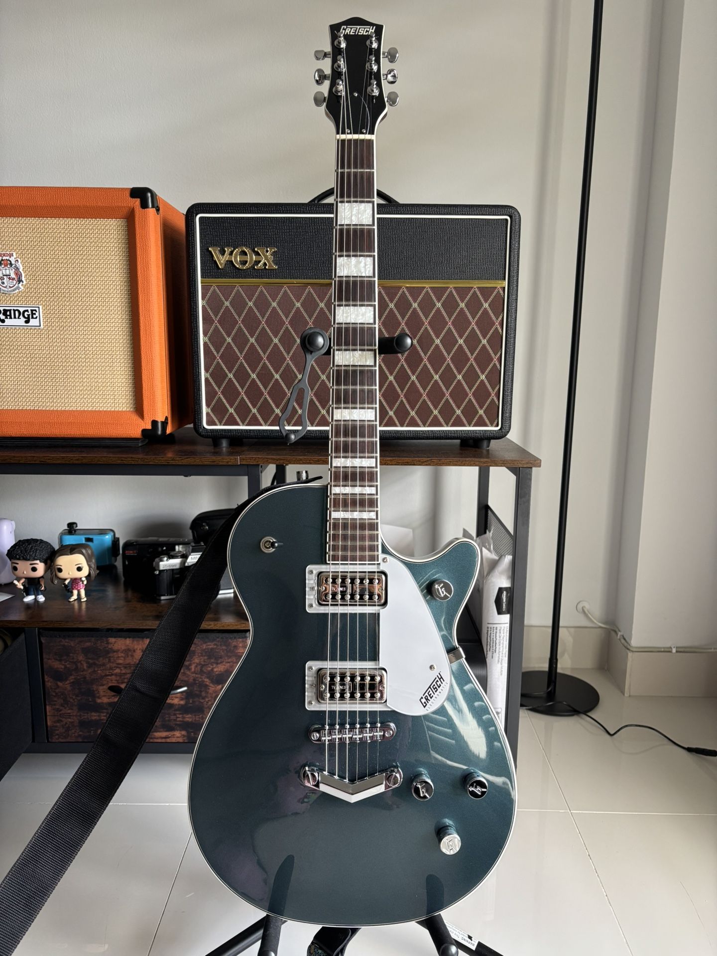 Gretsch G5220 - Very Upgraded