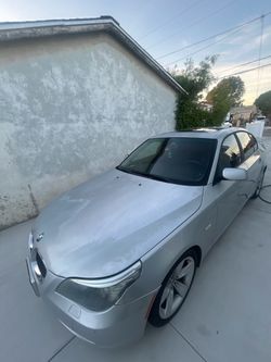 BMW 528i