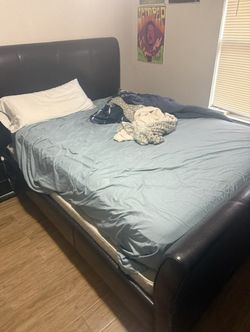 Queen bedroom set