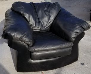 1996 Modern Italian CHATEAU DAX Leather Over-Sized Club Armchair