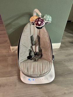 4 Moms Mamaroo
