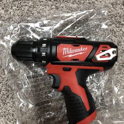 Milwaukee M12 3/8” Drill/Driver (Tool ONLY)