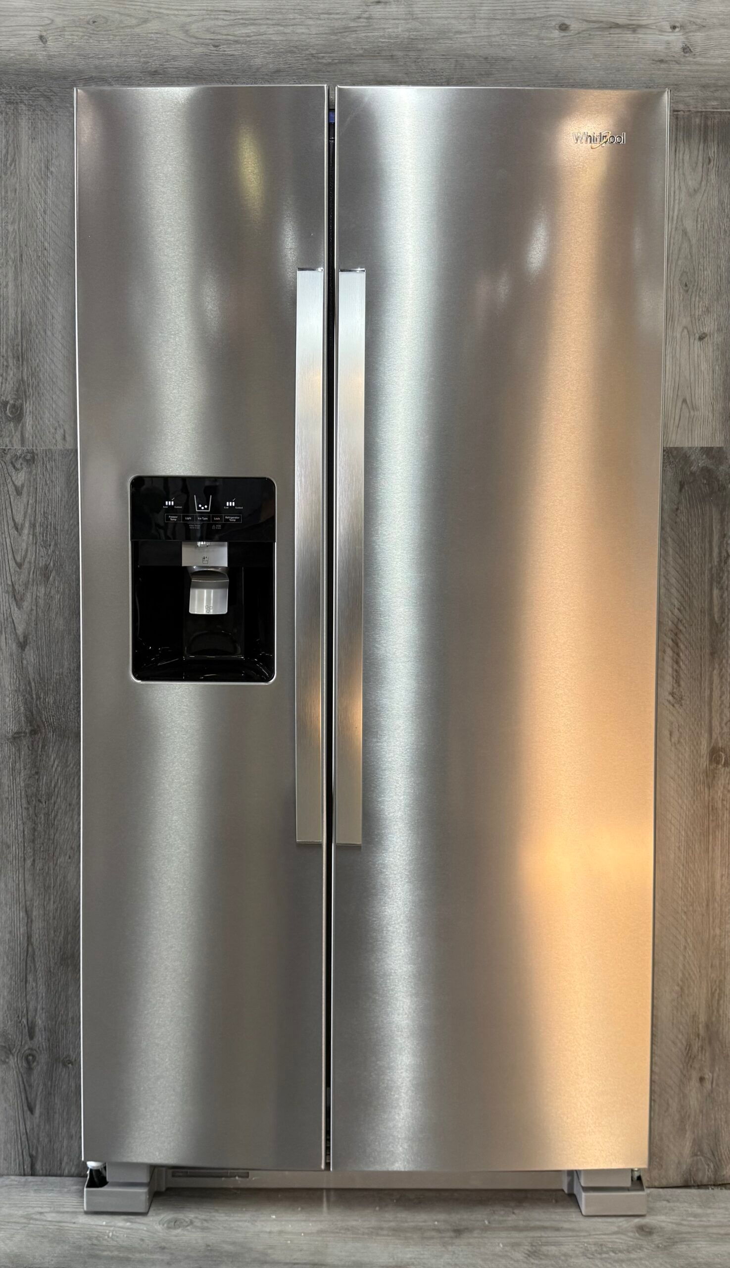 WHIRLPOOL Refrigerator Side-by-Side WRS335SDHM 01698 .