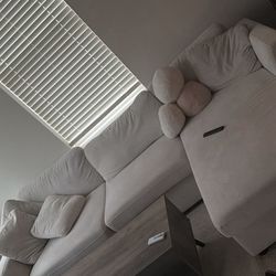 COUCH 