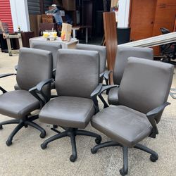 Office Chairs 