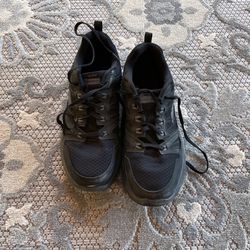 Skechers Lite-Weight Excersize Shoes Size 10.5