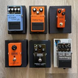 BOSS & MXR Guitar Pedals - Chorus, Distortion, Delay, Carbon Copy