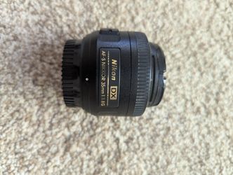 Nikkor 35mm F1.8