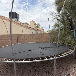 Trampoline 