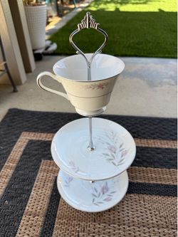 3-tier ceramic plates and teacup stand - Murrieta