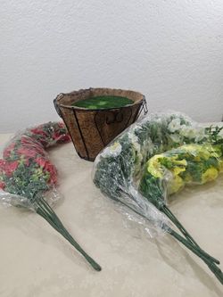3PCS Hanging Artificial Flowers with Basket