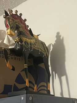 Art Horse Statue
