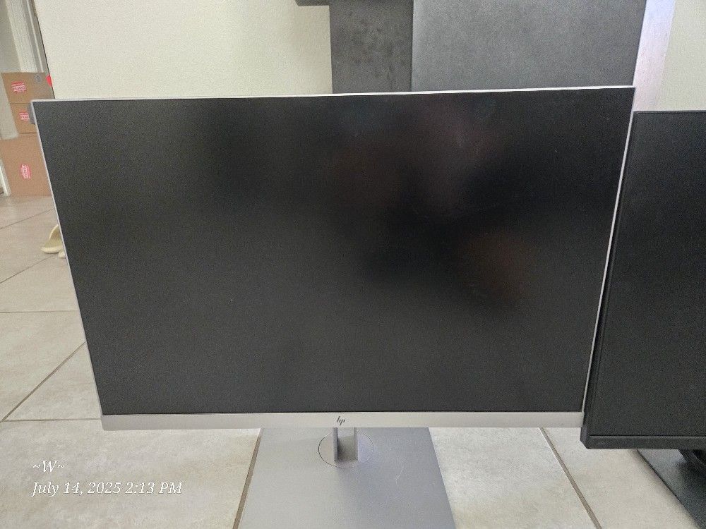 24" HP Monitors