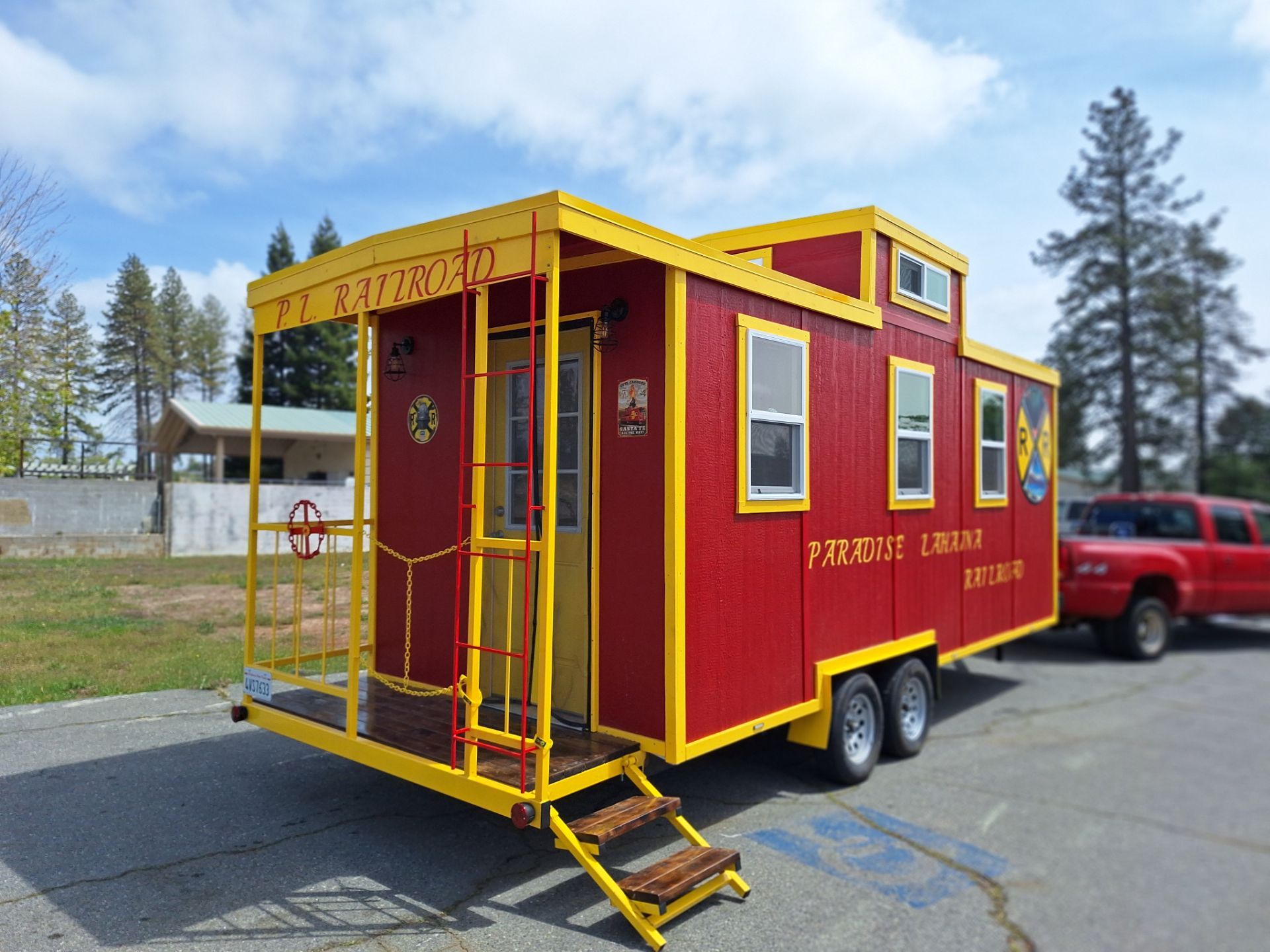 Tiny house caboose