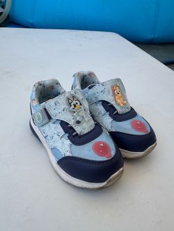 Bluey Bingo Unisex Kids Low Top Velcro Loop Sneaker Light Blue/Navy US 10