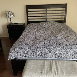 Queen Bedroom Set 