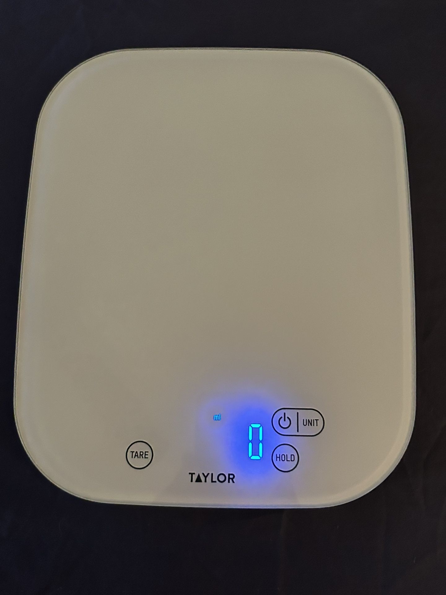 Digital scale for the kitchen