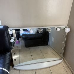 Impressions Hollywood Vanity Mirror 