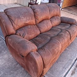 Love Seat Recliner 