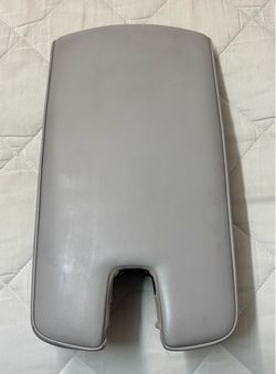 2007 2008 2009 Lexus ES350 Armrest/ Center Console Lid Gray 58(contact info removed)0