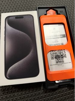 iPhone 15 Pro Black Titanium - 128GB (Unlocked) - Pristine Condition