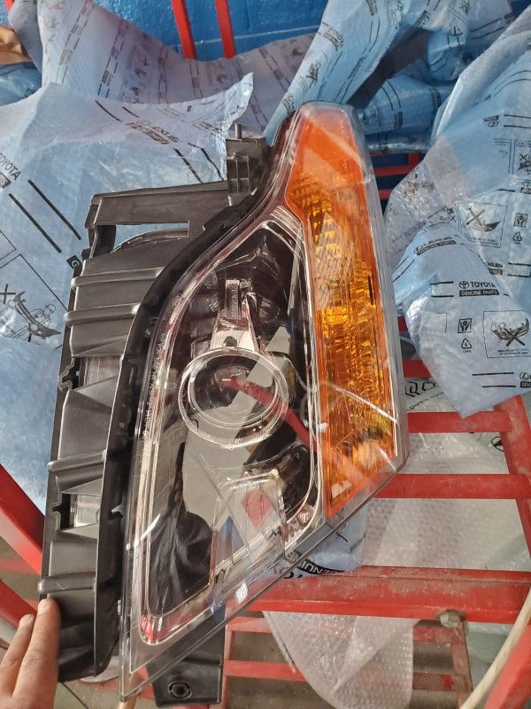 Passenger Side Light For 16 Ford Explorer