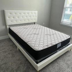 Queen bed for sale. Ask for price. 
