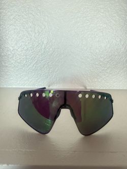 Unreleased Oakley polarized sunglasses