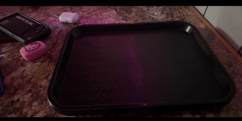 4 fast food trays